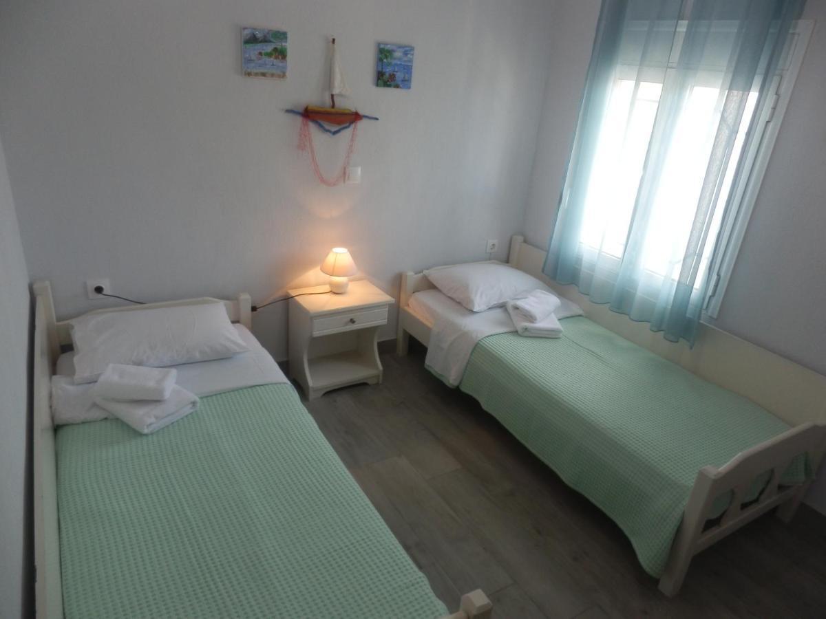 Zephyros Family Apartments 2 Ormos Panagias Bagian luar foto